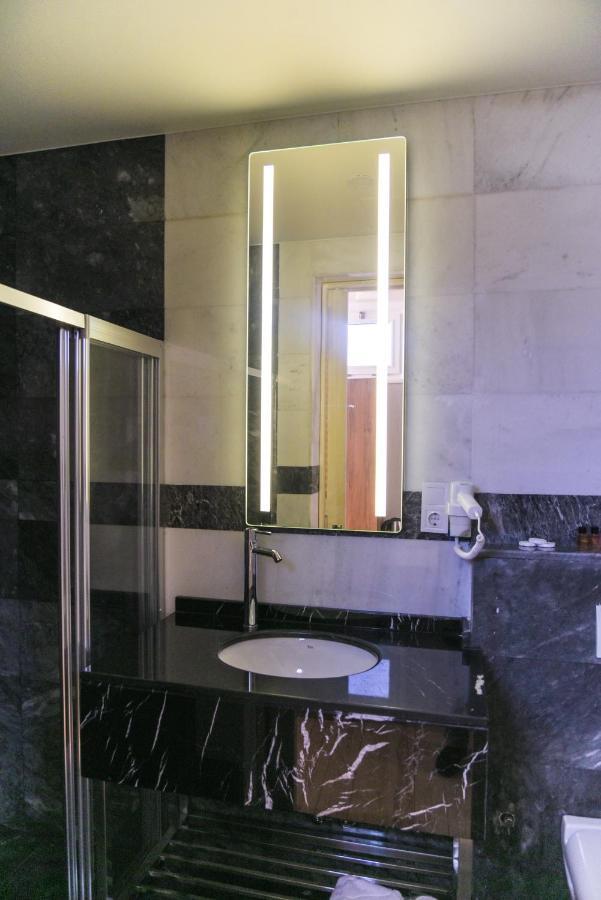 Luxir Hotel Istanbul Ngoại thất bức ảnh